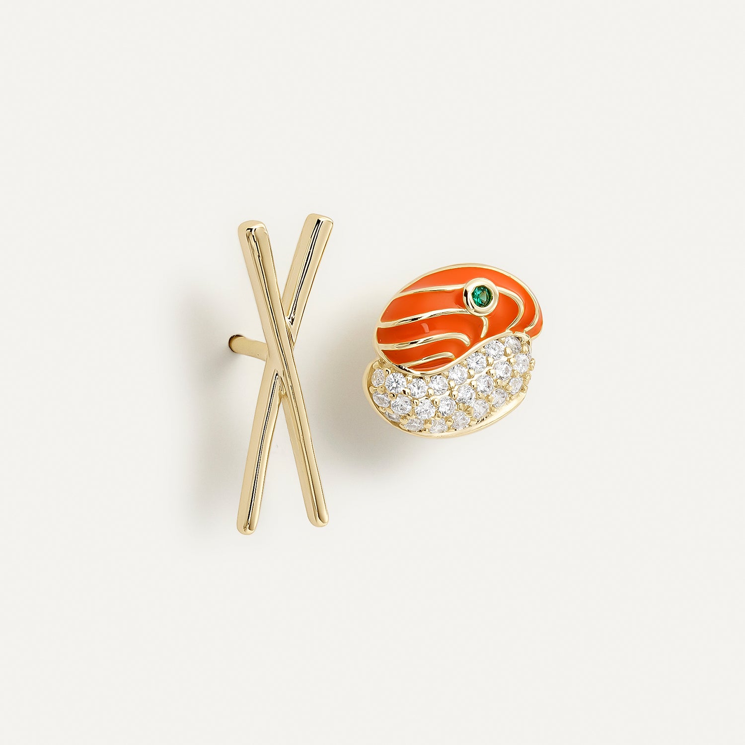BOUCLES D'OREILLES ASYMÉTRIQUES NIGIRI GLAM