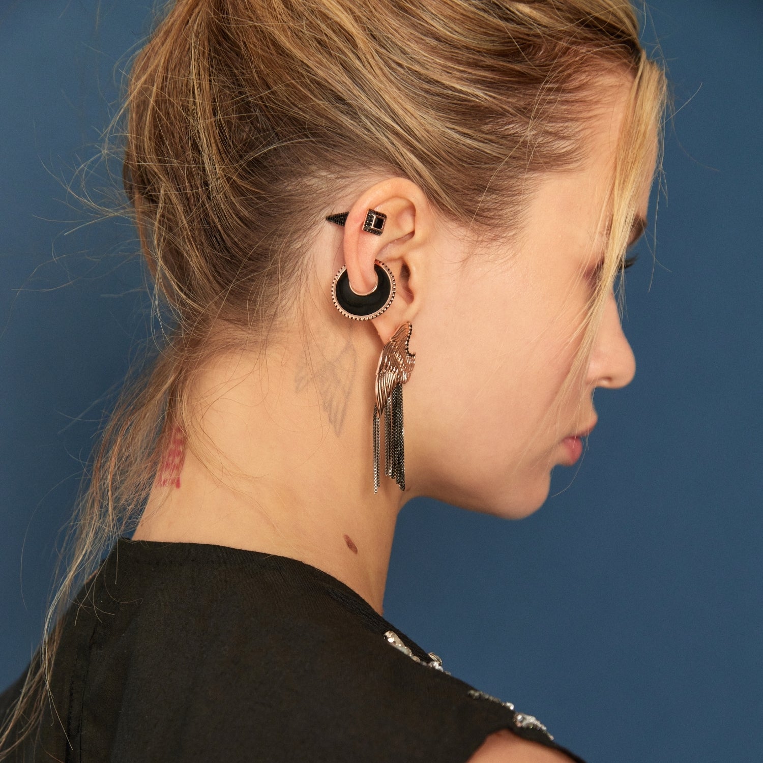 PENDIENTE PIERCING OBÉLISQUE NOIR