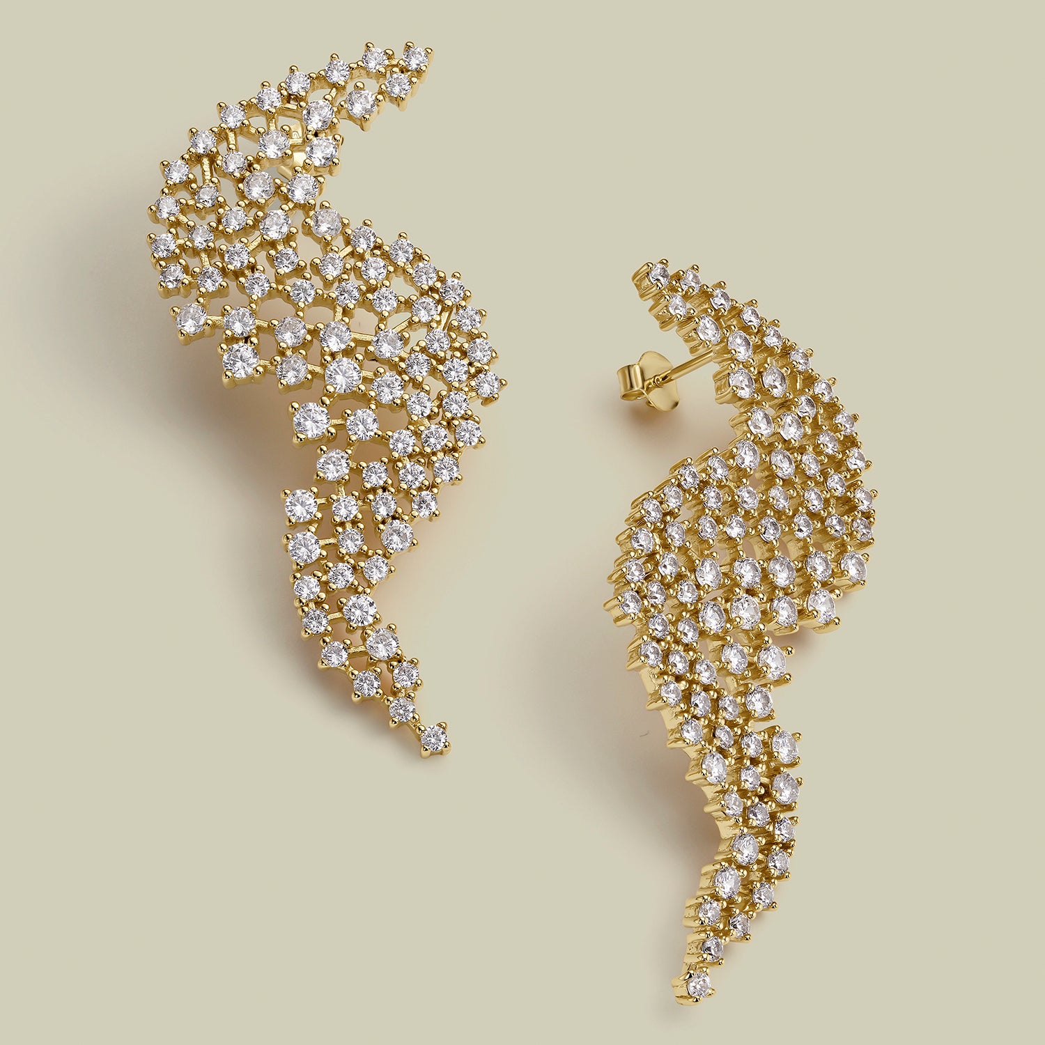 LUMINOUS MAJESTY EARRINGS