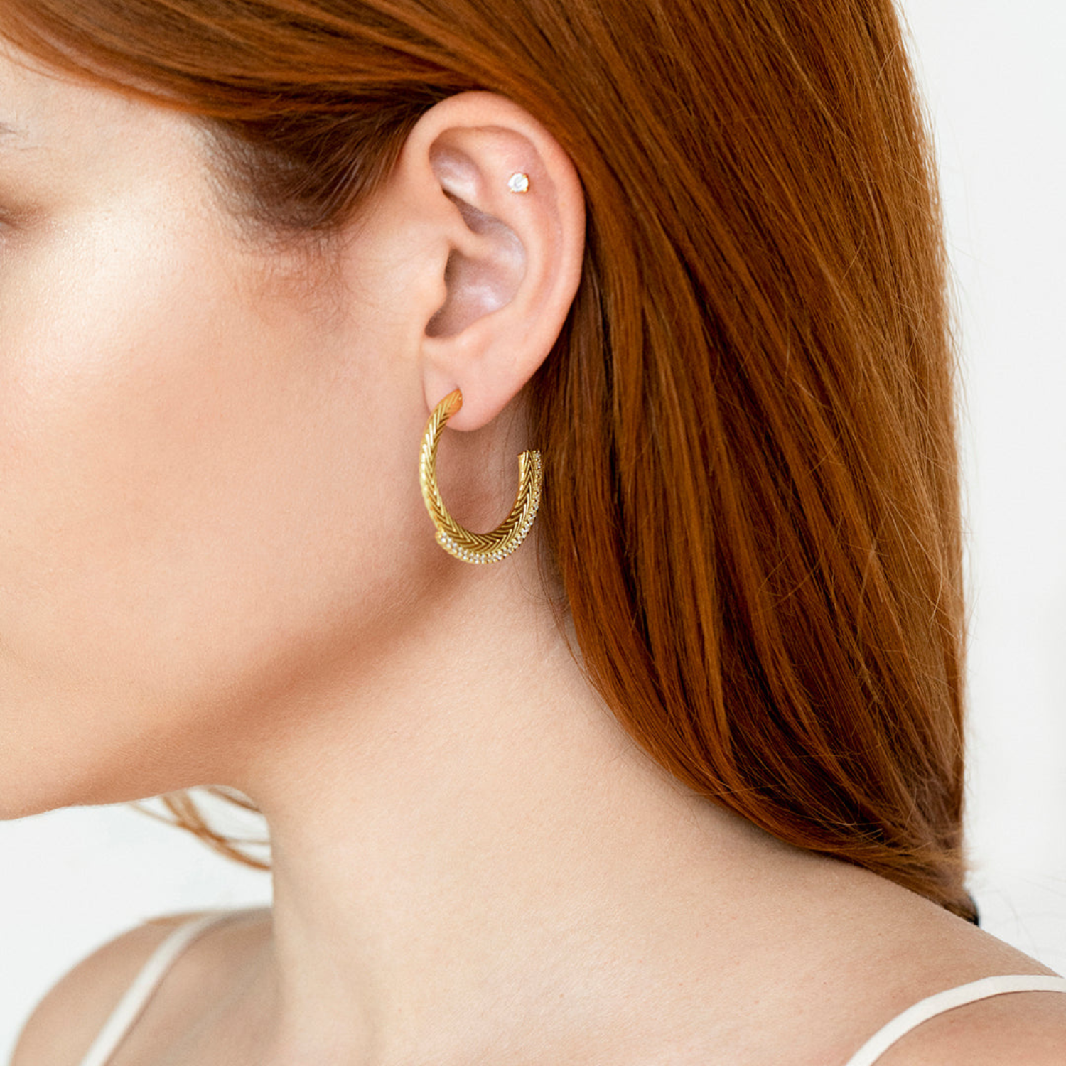 JOHANA HOOPS