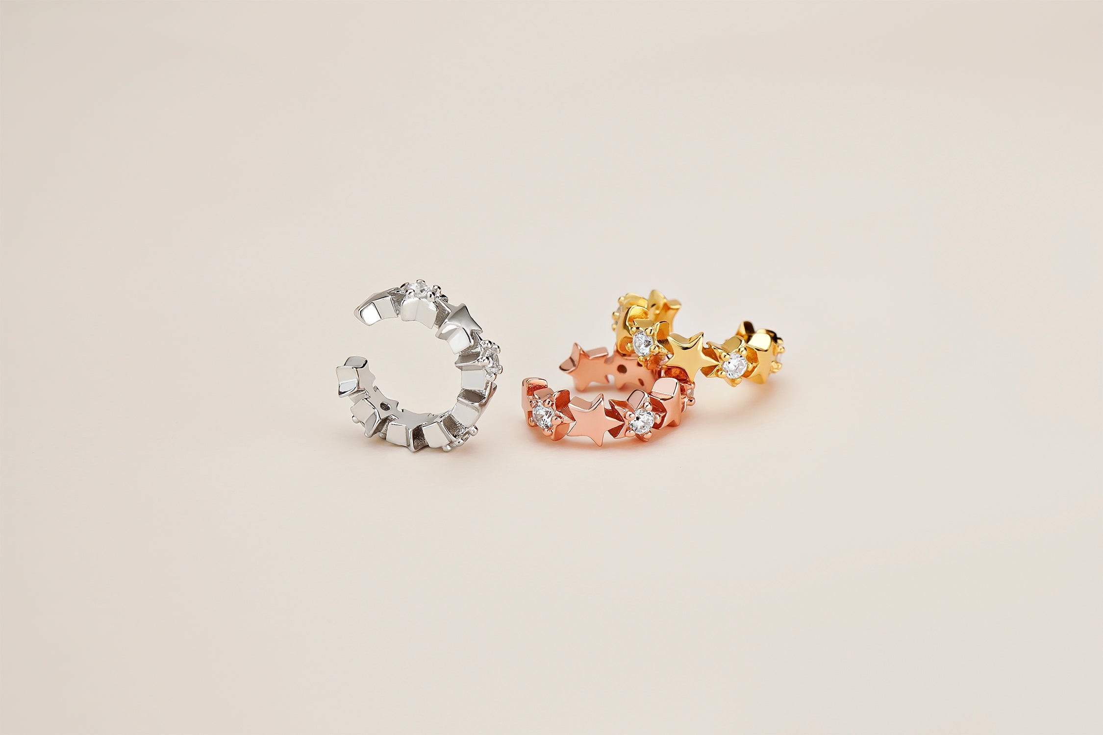 SEQUENZA STELLARE DELL'EAR CUFF DE PLATA