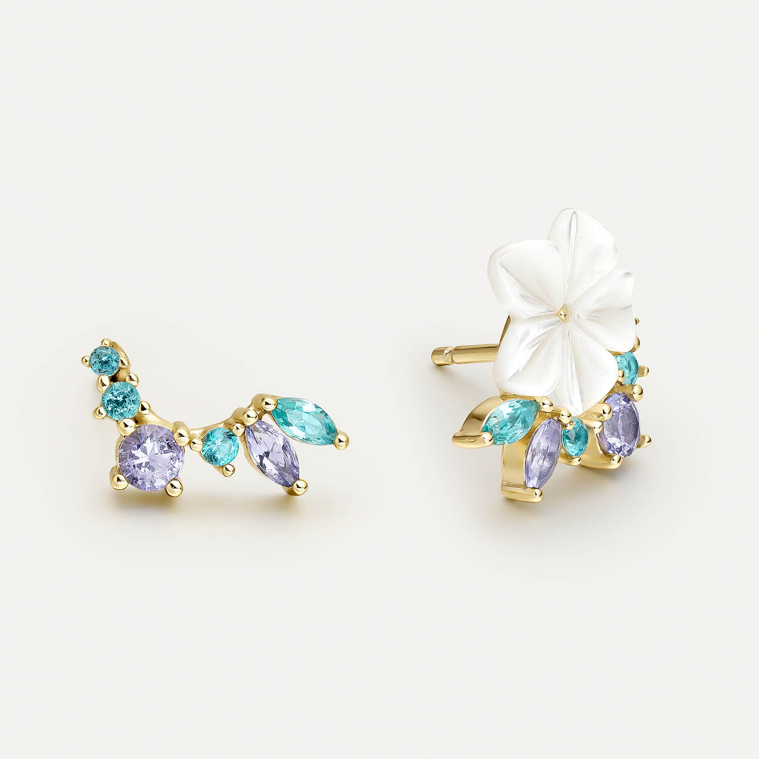 BOUCLES D'OREILLES ASYMÉTRIQUES BOUQUET LILAS