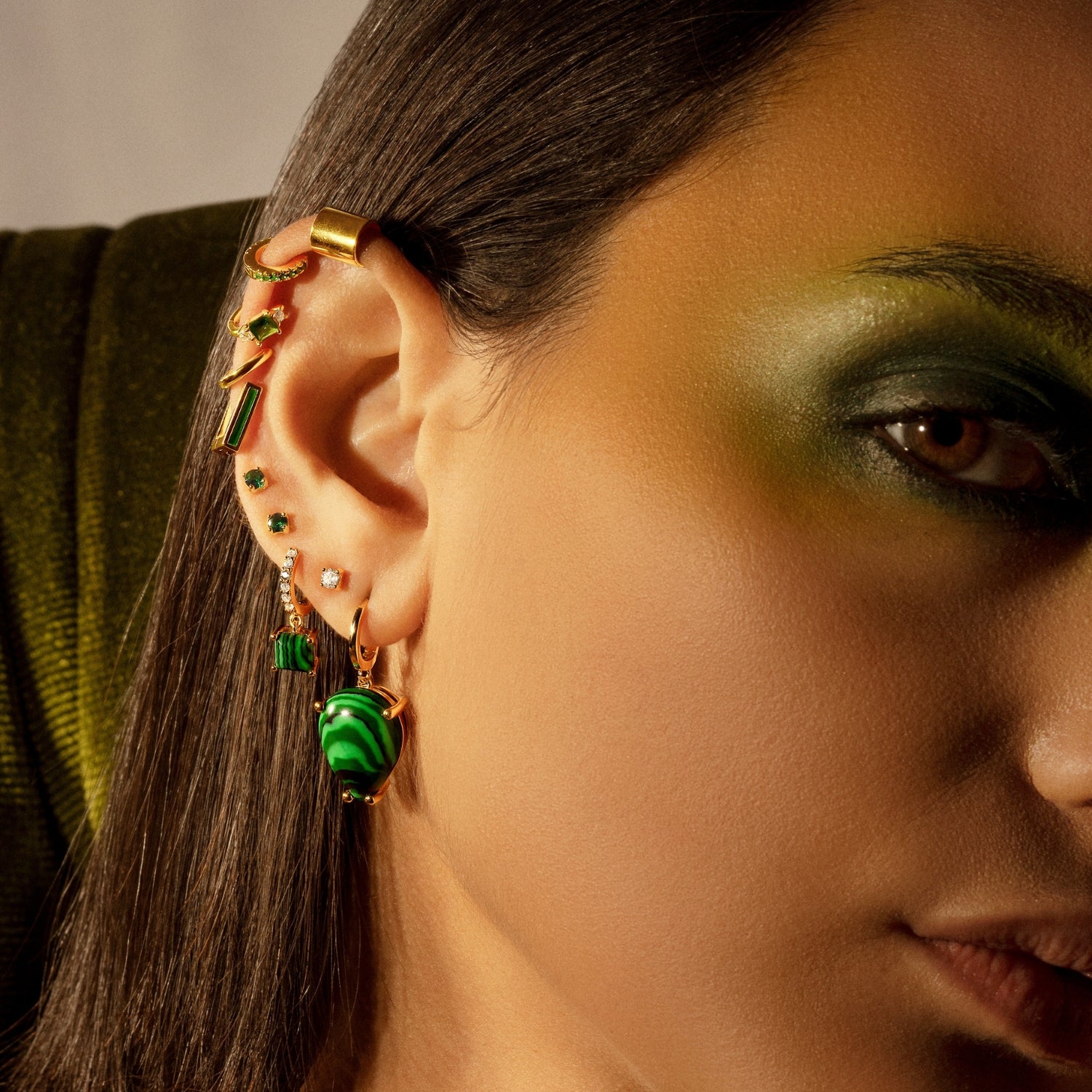 ORECCHINO PIERCING VERDE SMERALDO CHIARO