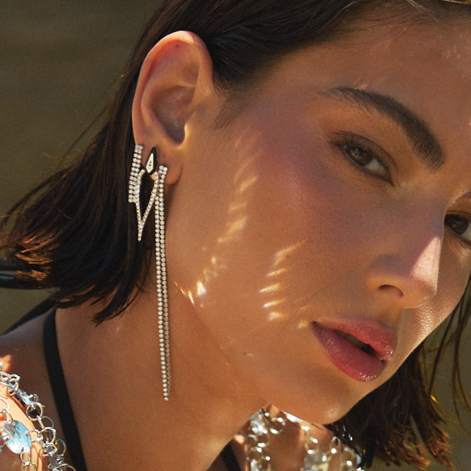 RASHNU PIERCING EARRING