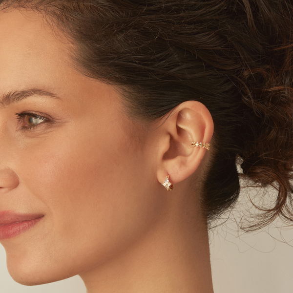 PENDING NOUR GOLD HOOP PIERCING